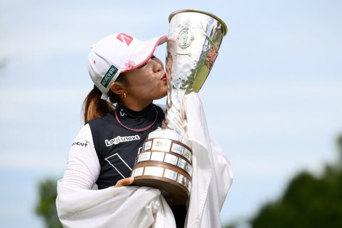 La Japonaise Ayaka Furue remporte la 30e édition de The Amundi Evian Championship.